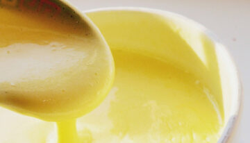 Hollandaise Sauce In 10 Minutes