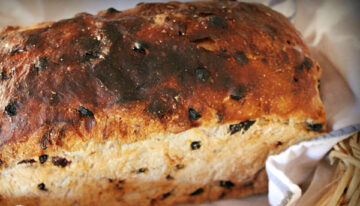 Gluten-Free Cinnamon Fruit and Raisin Bread