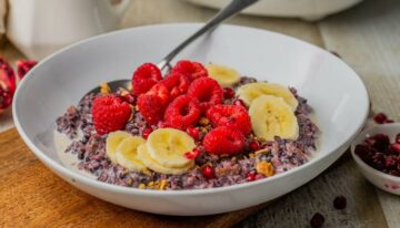 Apple, Walnut, Black Rice Porridge