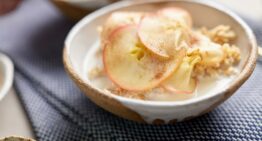 Porridge with Honey Apples