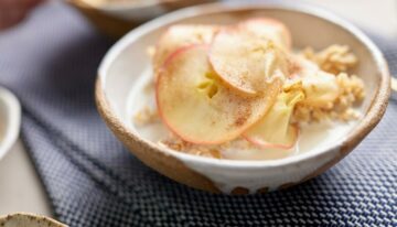 Porridge with Honey Apples