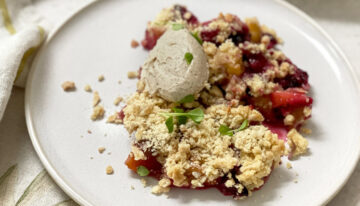 Peach & Plum Crumble