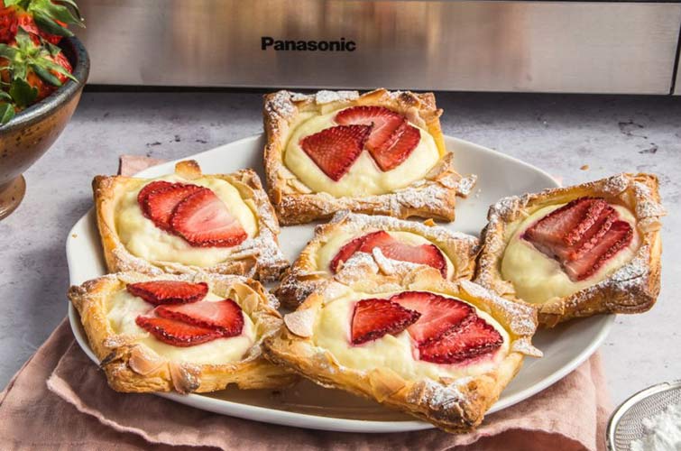 Puff Pastry Tarts with Ricotta and Strawberries – Microwave Dessert Recipe